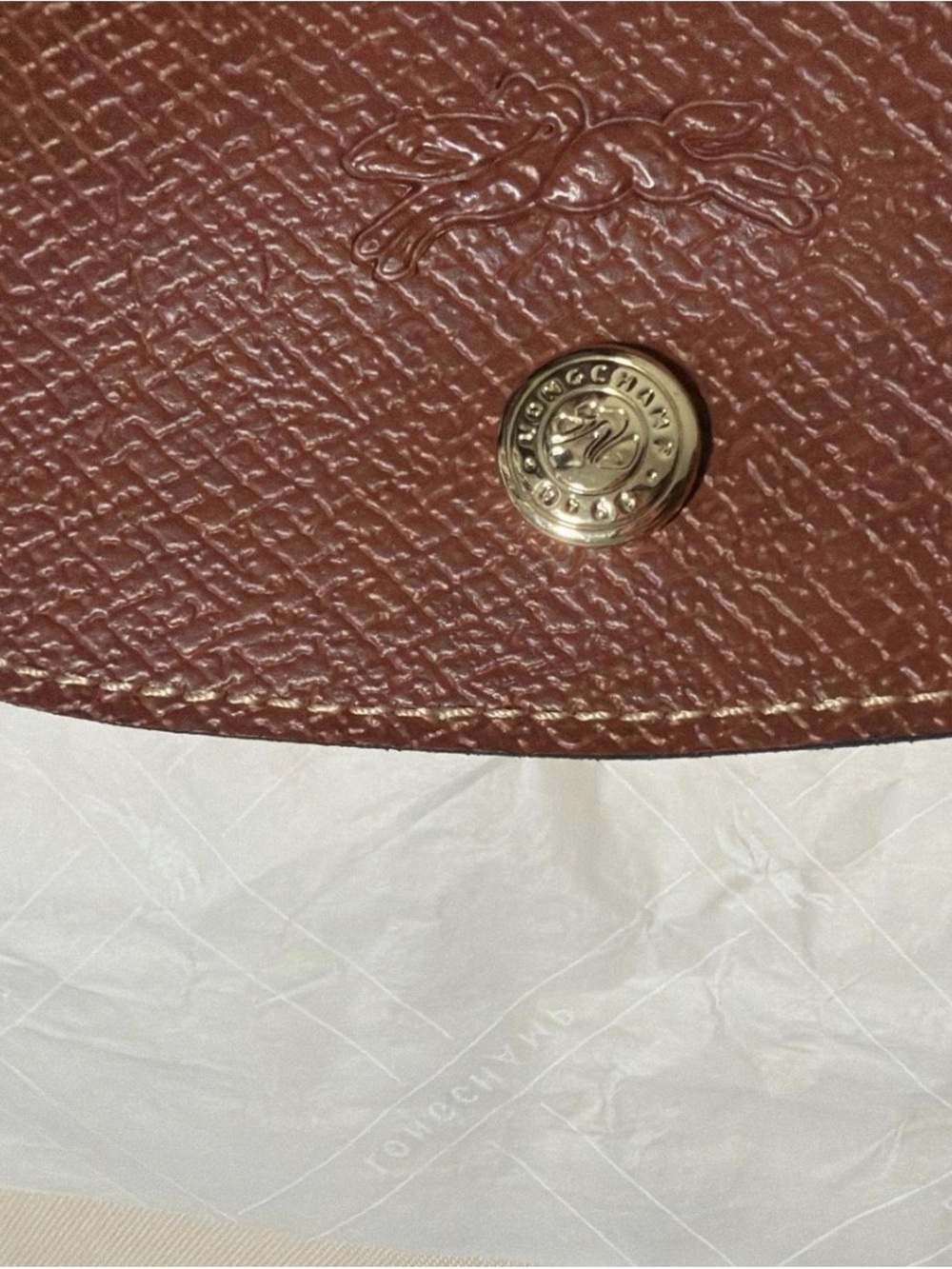 Size Large!!! Longchamp Cream Tote with Brown Leather Trim - Picture 3 of 6
